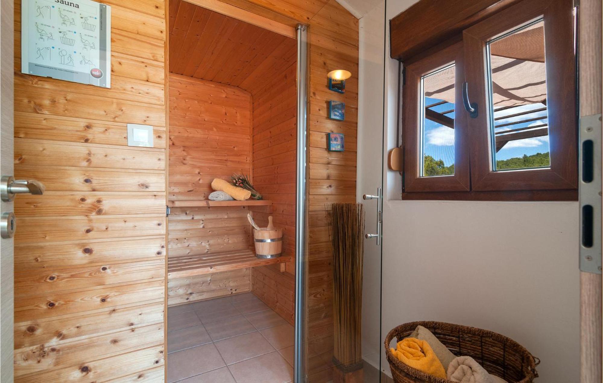 Cozy Home In Mudri Dolac With Kitchen Basina Exterior foto
