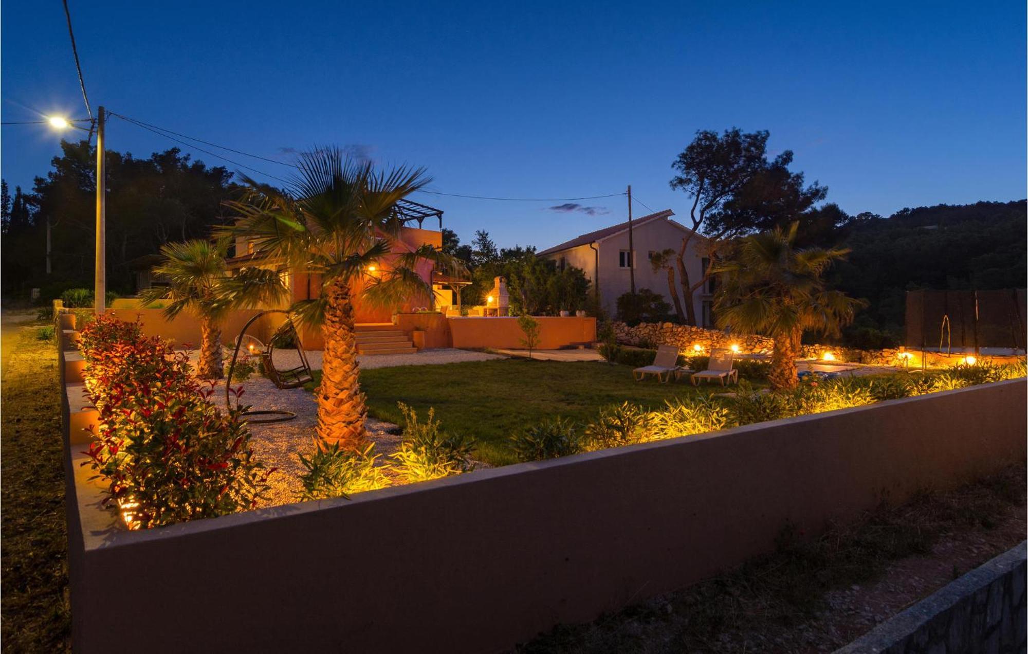 Cozy Home In Mudri Dolac With Kitchen Basina Exterior foto