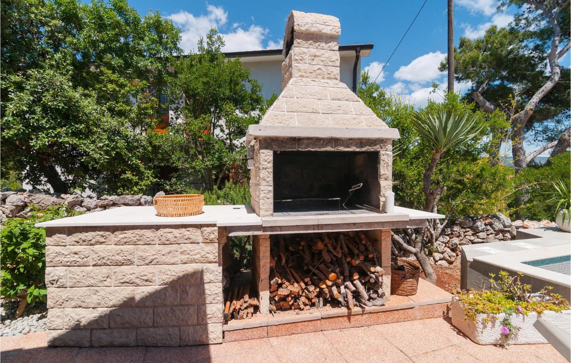 Cozy Home In Mudri Dolac With Kitchen Basina Exterior foto